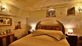 Harman Cave Hotel