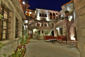 Harman Cave Hotel