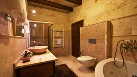 Harman Cave Hotel