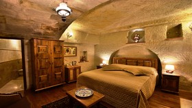 Harman Cave Hotel