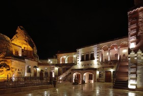 Harman Cave Hotel
