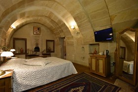 Harman Cave Hotel
