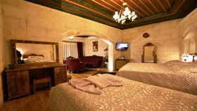 Harman Cave Hotel
