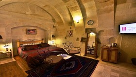Harman Cave Hotel