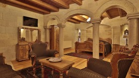 Harman Cave Hotel