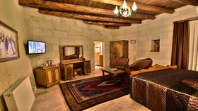 Harman Cave Hotel