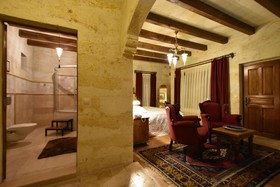 Harman Cave Hotel