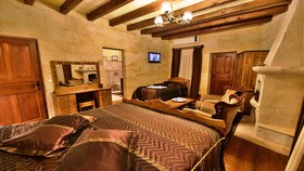 Harman Cave Hotel