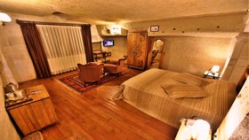 Harman Cave Hotel