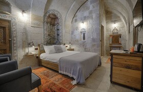 Henna Hotel