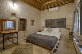 Henna Hotel