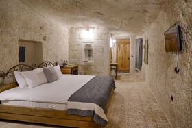 Henna Hotel