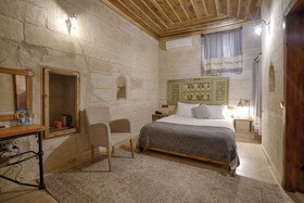 Henna Hotel