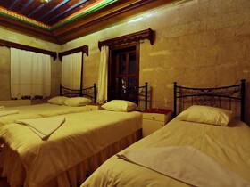 Henna Hotel