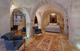 Henna Hotel
