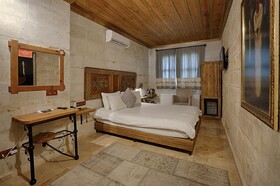 Henna Hotel