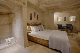 Henna Hotel