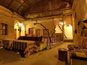 Henna Hotel