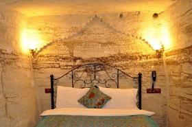 Hills Cave