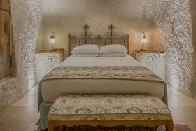 Imperial Cave Suites & Spa