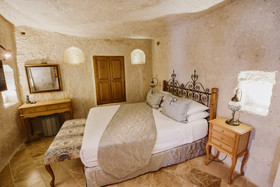 Imperial Cave Suites & Spa