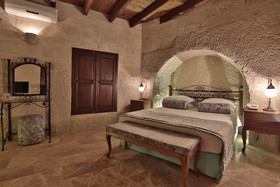 Imperial Cave Suites & Spa