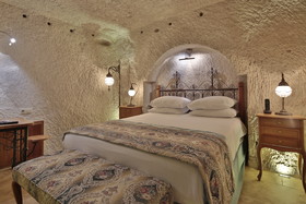 Imperial Cave Suites & Spa
