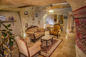 Kamelya Cave Hostel