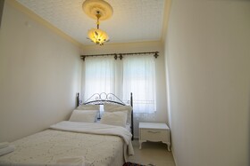 Kamelya Cave Hostel