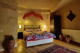 Karadut Cave Hotel