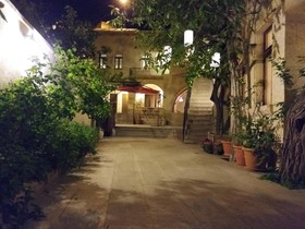 Karadut Cave Hotel