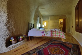 Karadut Cave Hotel