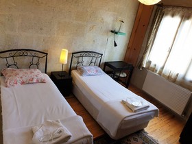 Karadut Cave Hotel