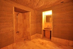Kayatas Cave Suites Hotel