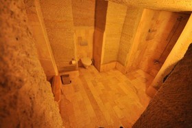 Kayatas Cave Suites Hotel