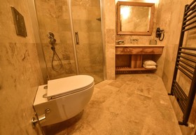 Luvi Cave Hotel