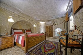 Maccan Cave Hotel
