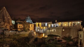 Maccan Cave Hotel
