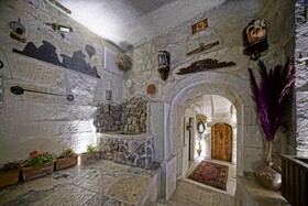 Maccan Cave Hotel