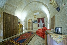 Maccan Cave Hotel