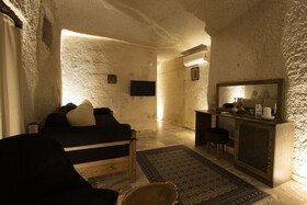 Medusa Cave Hotel