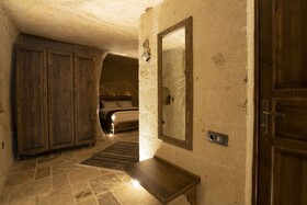 Medusa Cave Hotel