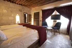 Medusa Cave Hotel