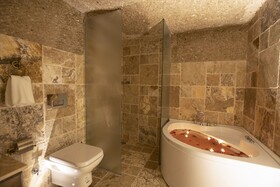 Medusa Cave Hotel