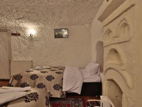 Melek Cave