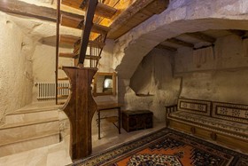 Mithra Cave Hotel