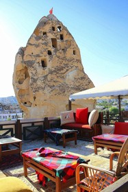 Oriental Cave Suites