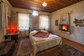 Oriental Cave Suites