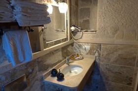 Osmanbey Cave House