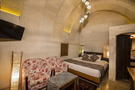 Roma Cave Suite Hotel